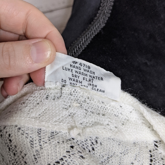 Kmart • Vintage 70s Cottagecore Lace Cardigan - Picture 5 of 5